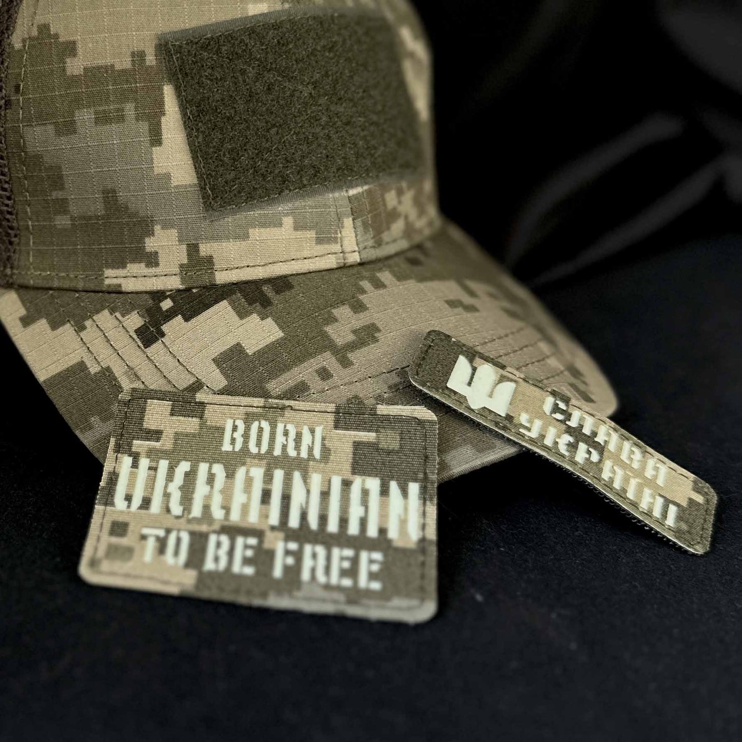 Ukrainian Army Cap MM 14 (Pixel) 2 x Moral Patches of Ukraine 56-58 size