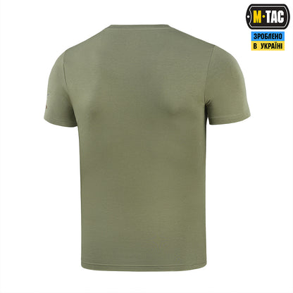 T-shirt noir ukrainien orné du trident blanc, emblème national de l'Ukraine.