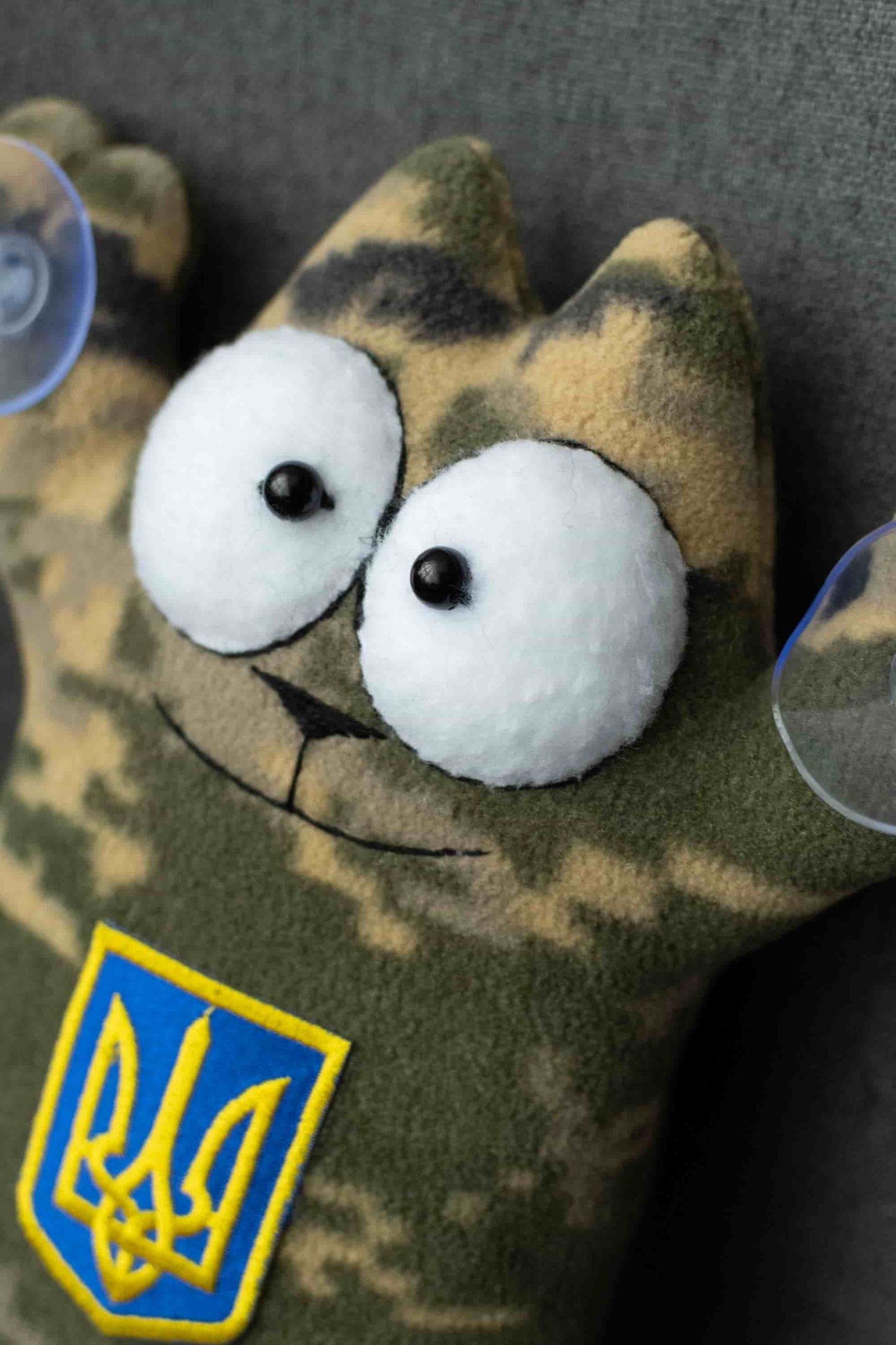 Ukranian Patriotic Pixel MM 14 Cat Simon with Golden Trident and Glass Suction Cups