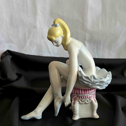 "Ballerina Lenochka" – Authentic Vintage Kyiv Porcelain Figurine by Oksana Zhnikrup