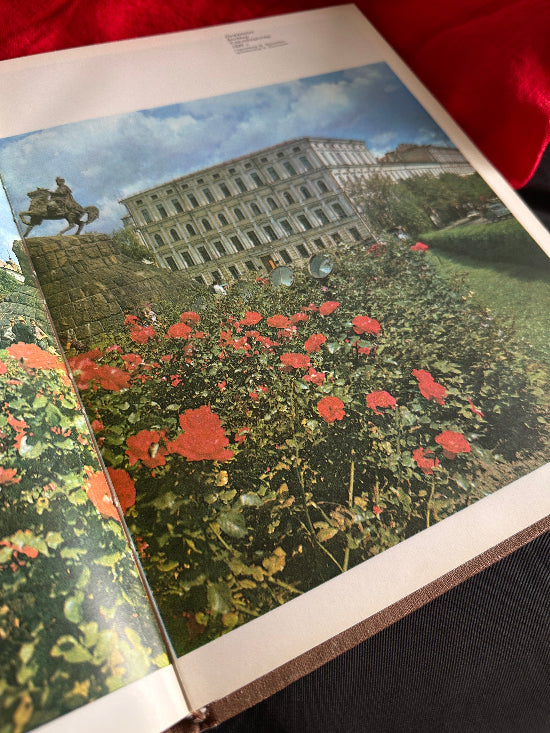 Ukrainian Book Photo Album About Kyiv Architectural Monuments, etc. 1981 (ussr)