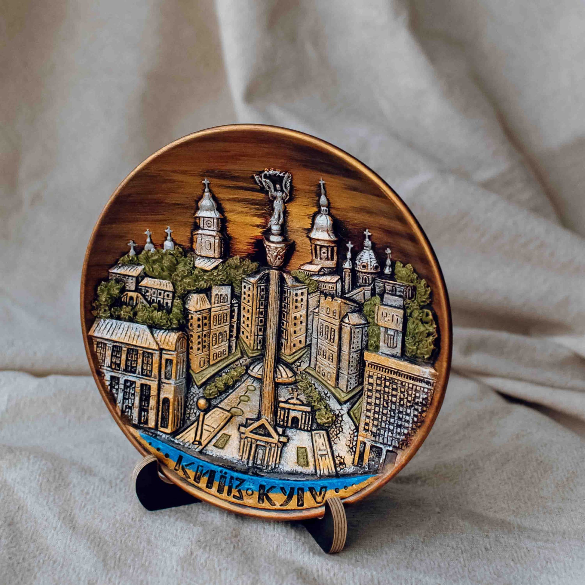 Ukranian Ceramic Plate Panel - Kyiv Maidan Nezalezhnosti Collage Burgundy 3 D