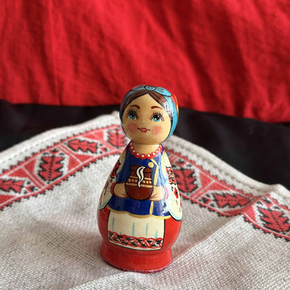 Ukrainian Souvenir Wood Сouples Figurines Traditional Cloth Hand-Painted Oil (3.9 x 1.6 in)