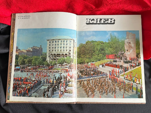 Ukrainian Book Photo Album About Kyiv Architectural Monuments, etc. 1981 (ussr)