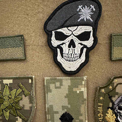 Ukrainian Morale Patch 10 Separate Mountain Assault Brigade Badge Hook
