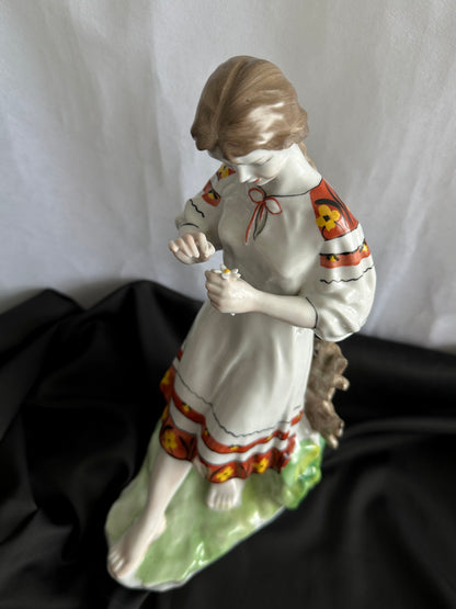 Ukrainian Vintage Ussr Porcelain Figurine "In love or not in love?" (1962 Kyiv)