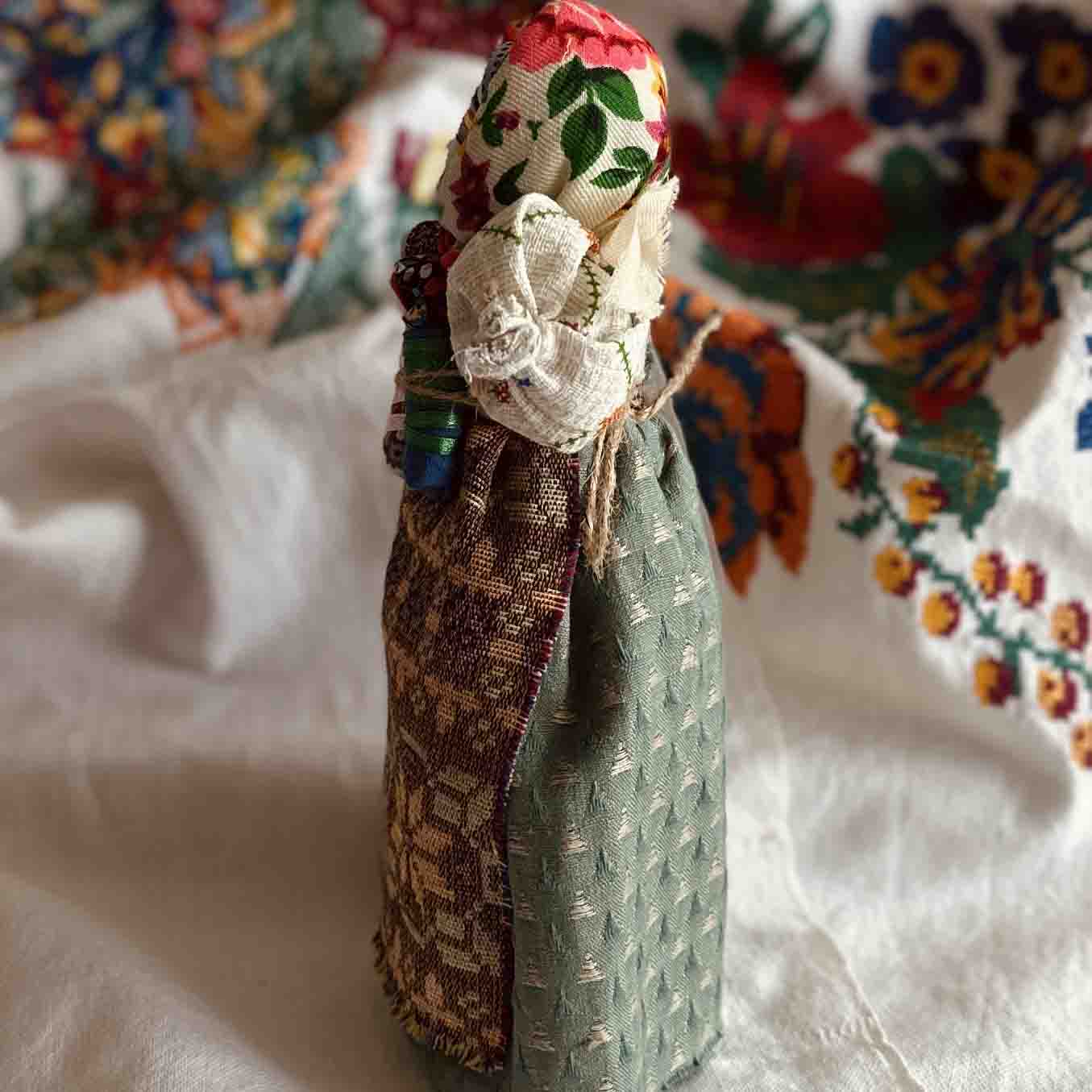 Ukrainian doll motanka