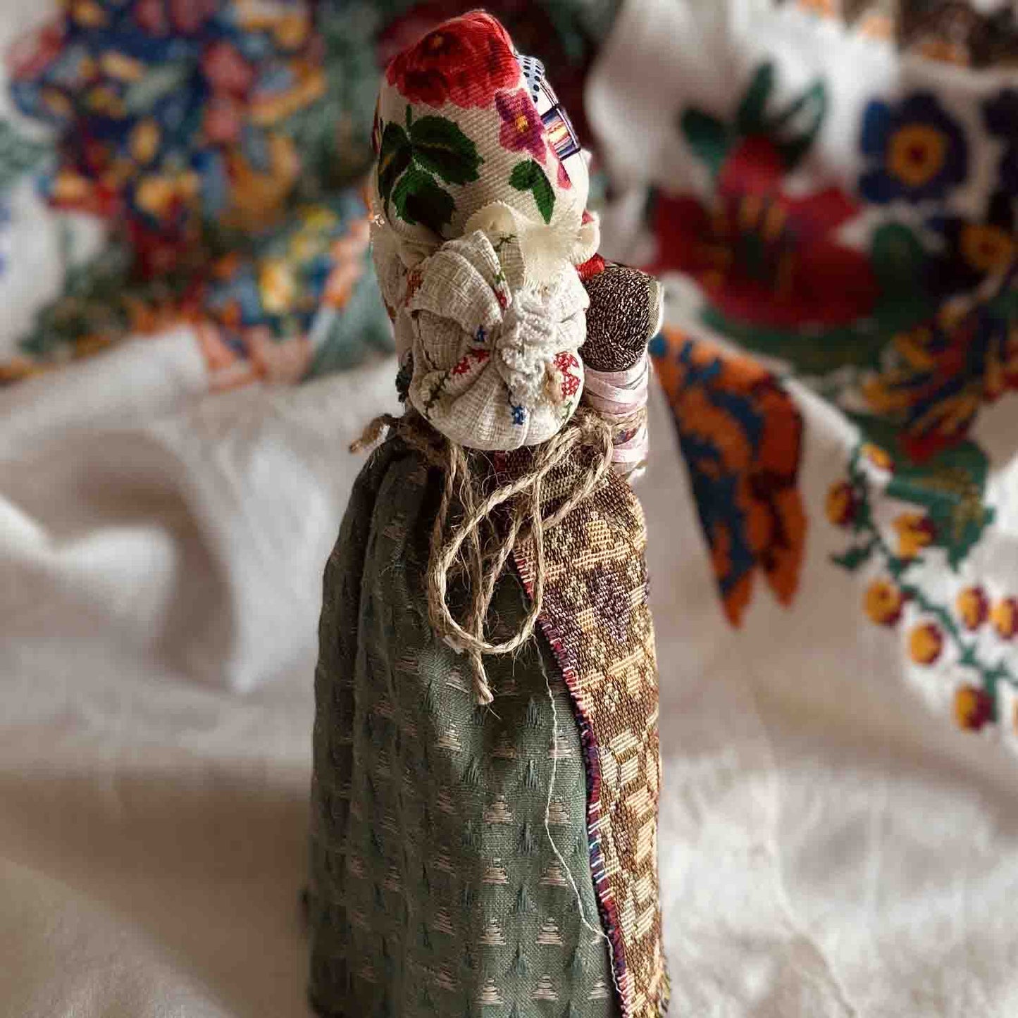 Ukrainian doll motanka