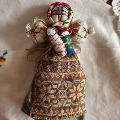 Ukrainian doll motanka