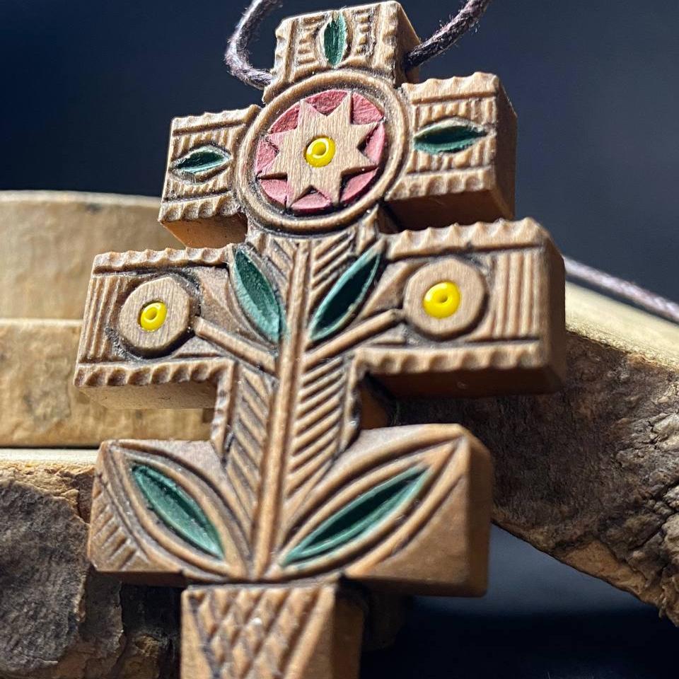 ukranian wood cross flower