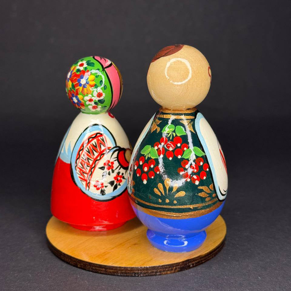 Ukrainian Souvenir Wood Сouples Figurines Traditional Cloth Hand-Painted