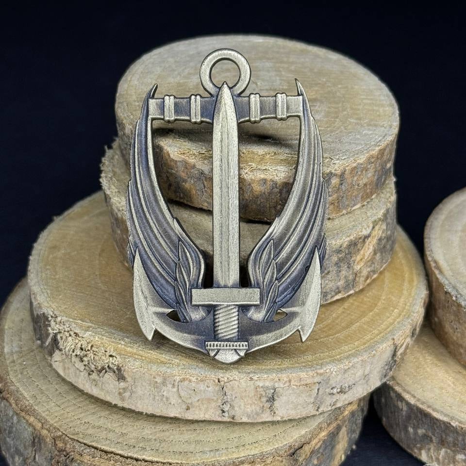 Ukrainian Army Metallic Beret Badge
