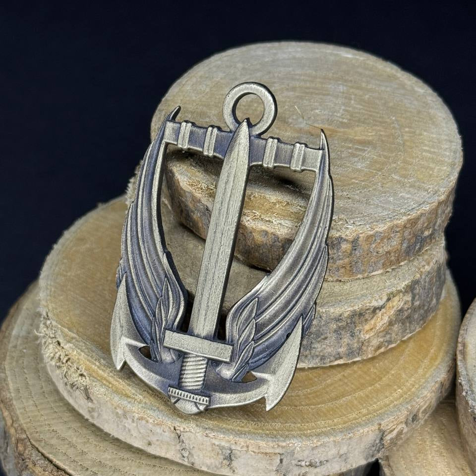 Ukrainian Army Metallic Beret Badge