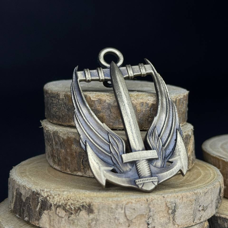 Ukrainian Army Metallic Beret Badge