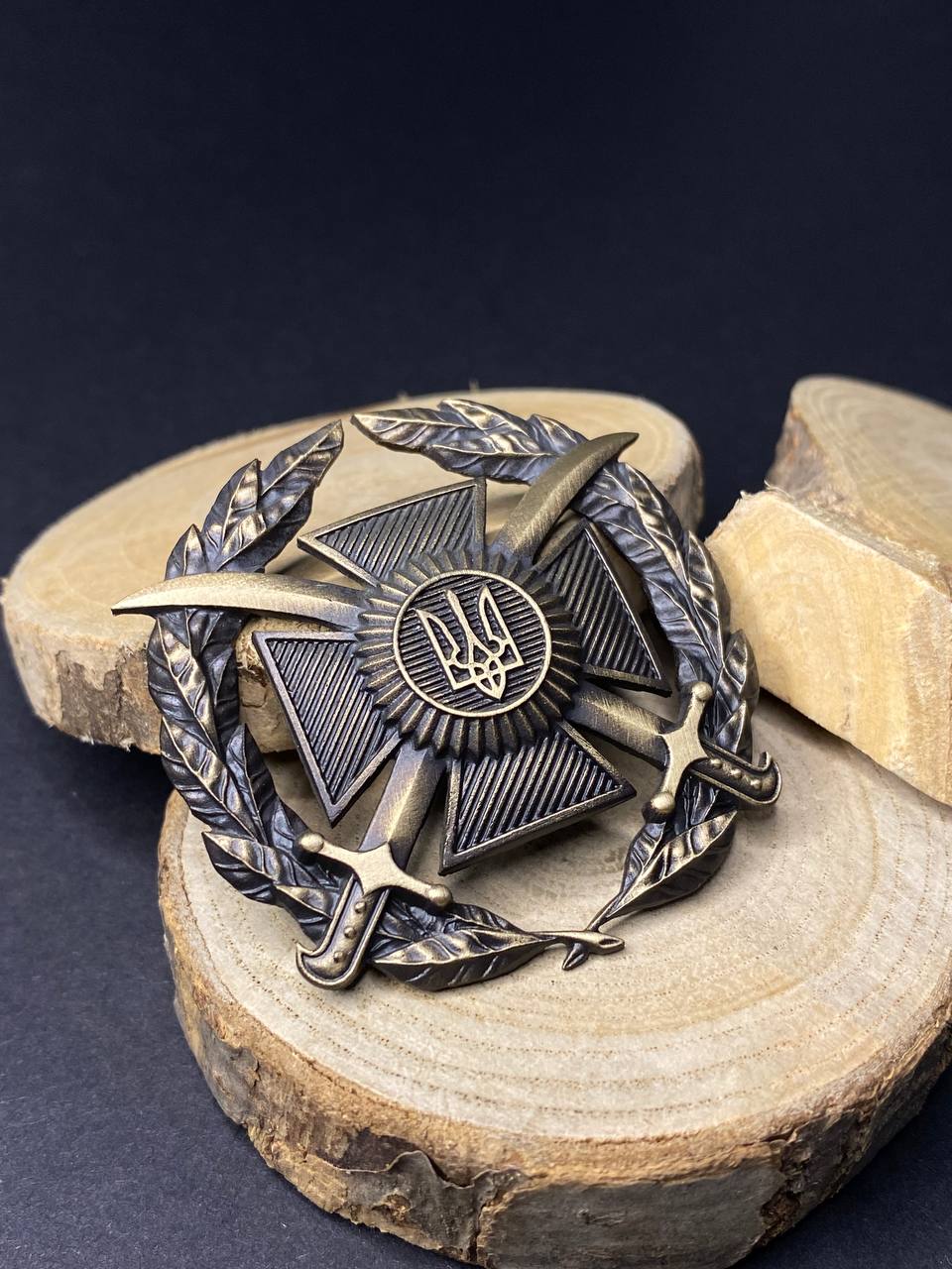 Ukrainian Army Metallic Beret Badge