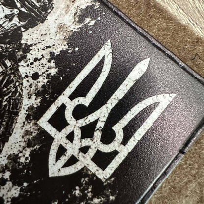 Ukraine Morale Patch Nacktes Mädchen mit AK "UND WAS?" Taktisches Abzeichen Klett PVC
