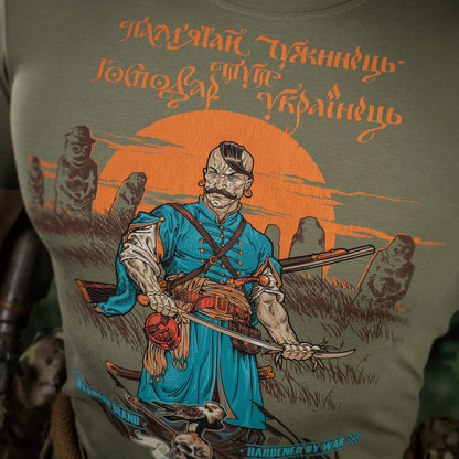 T-shirt noir ukrainien orné du trident blanc, emblème national de l'Ukraine.