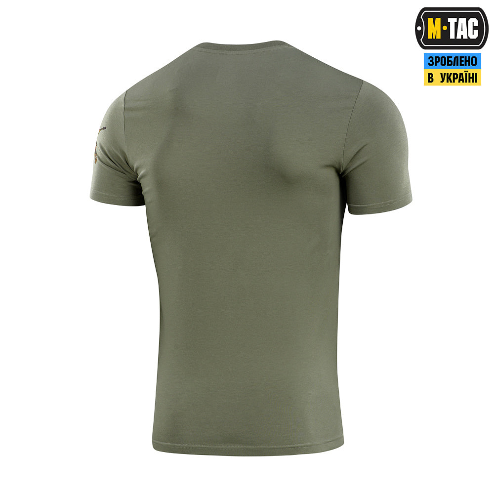 T-shirt noir ukrainien orné du trident blanc, emblème national de l'Ukraine.